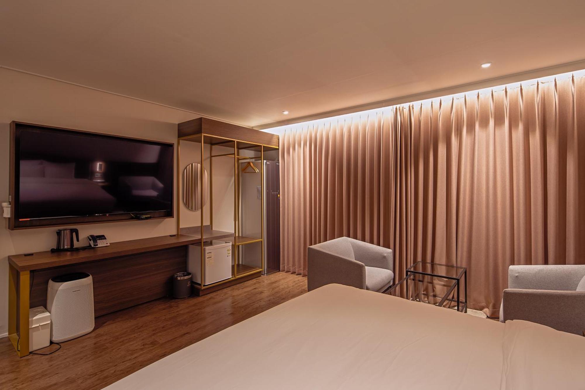 Cloud In Hotel Mokpo Peace Square Bagian luar foto